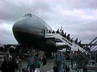 United 747 on the tarmac at Sydney airport